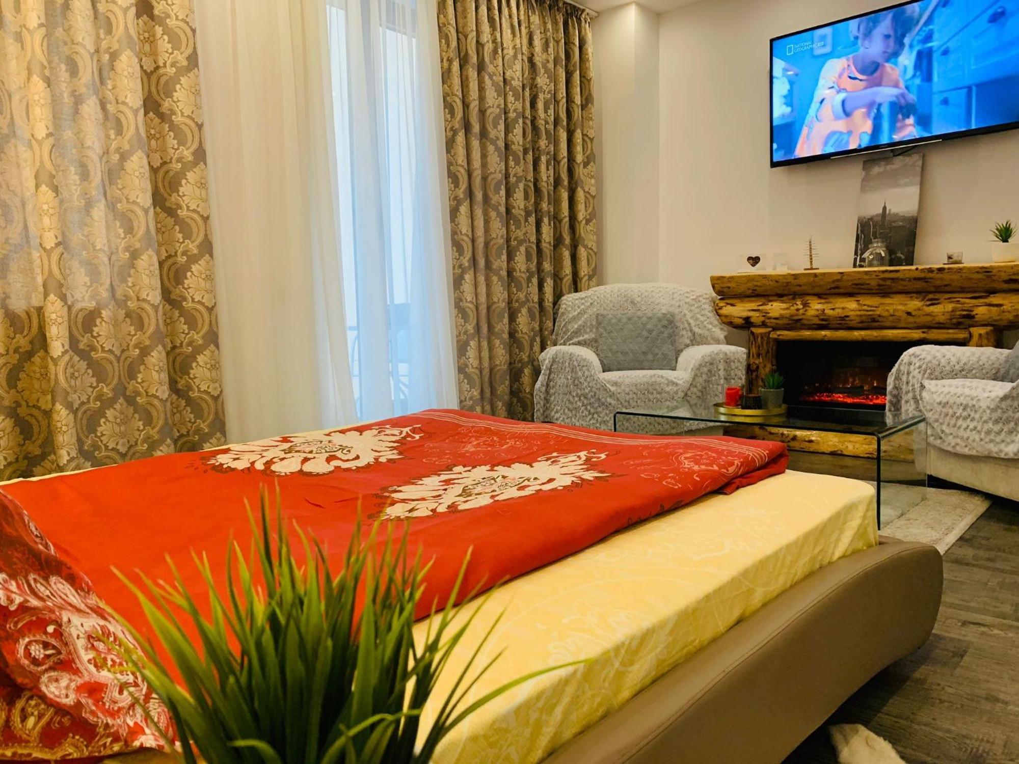 Seasonsstudiobv Brasov Luaran gambar